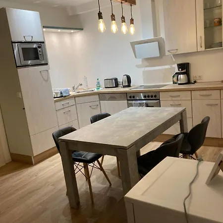 # Premium # Monteur-paradies Mittelfranken 1 *
