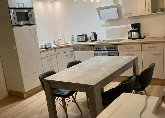 # Premium # Monteur-paradies Mittelfranken 1 *